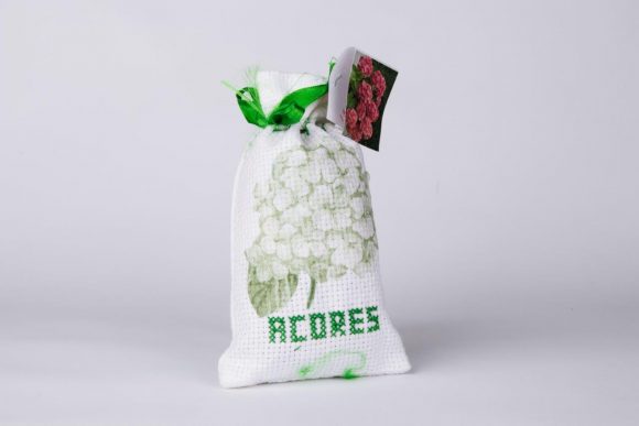 Gorreanas Embroidered Bag Green Tea
