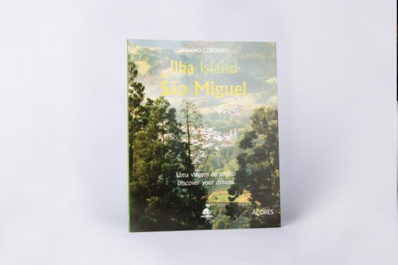 Livro Documentado e Ilustrado Sobre a Ilha de São Miguel