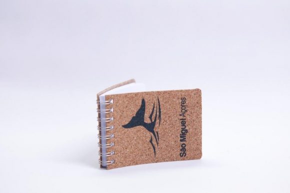 A6 white sheet notepad with cork cover