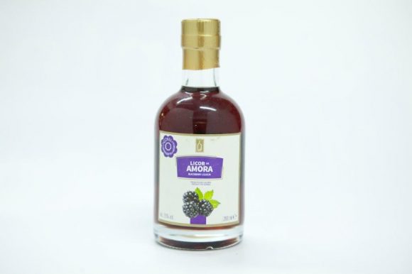 Bottle of 200ml of blackberry liqueur